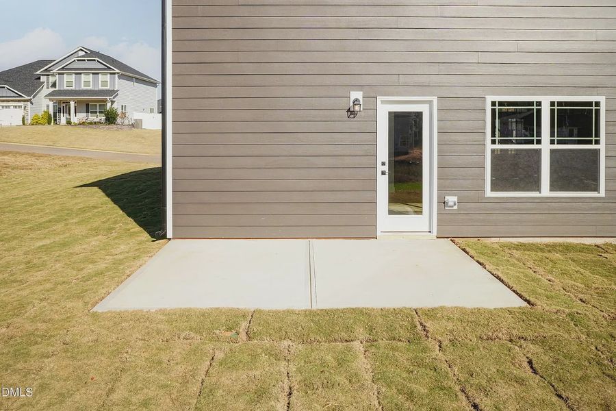Exterior details and patio area of a home in Jackson Ridge, Pikeville (Image 3).