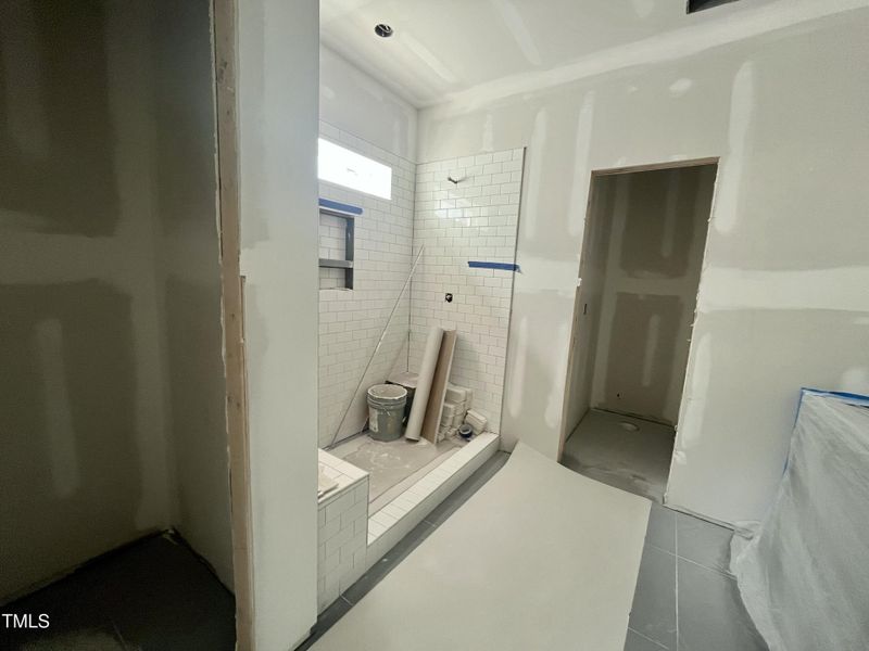 043253CE-0678-4A6E-BEA2-E323E78E1BF2