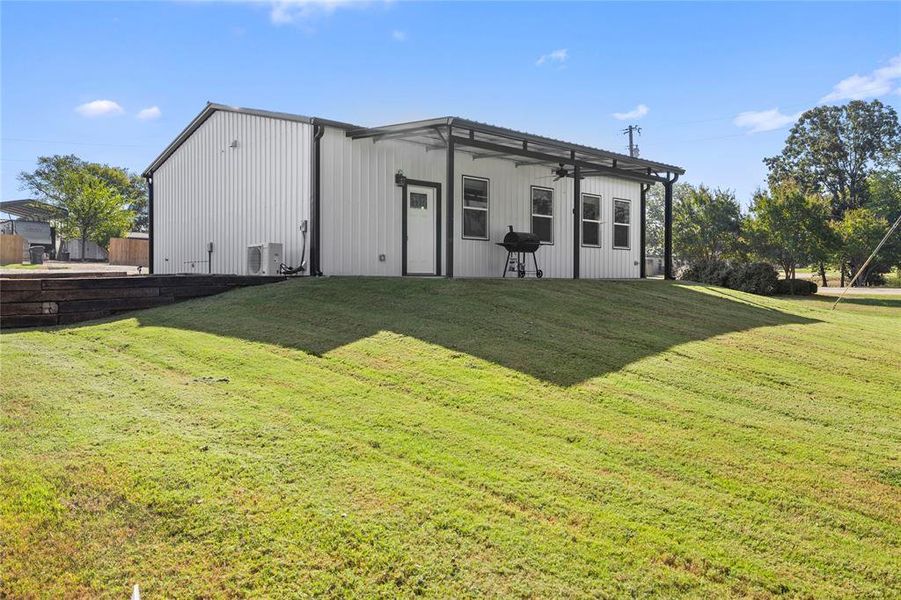 Exterior details and patio area of a home in , Quitman (Image 18).
