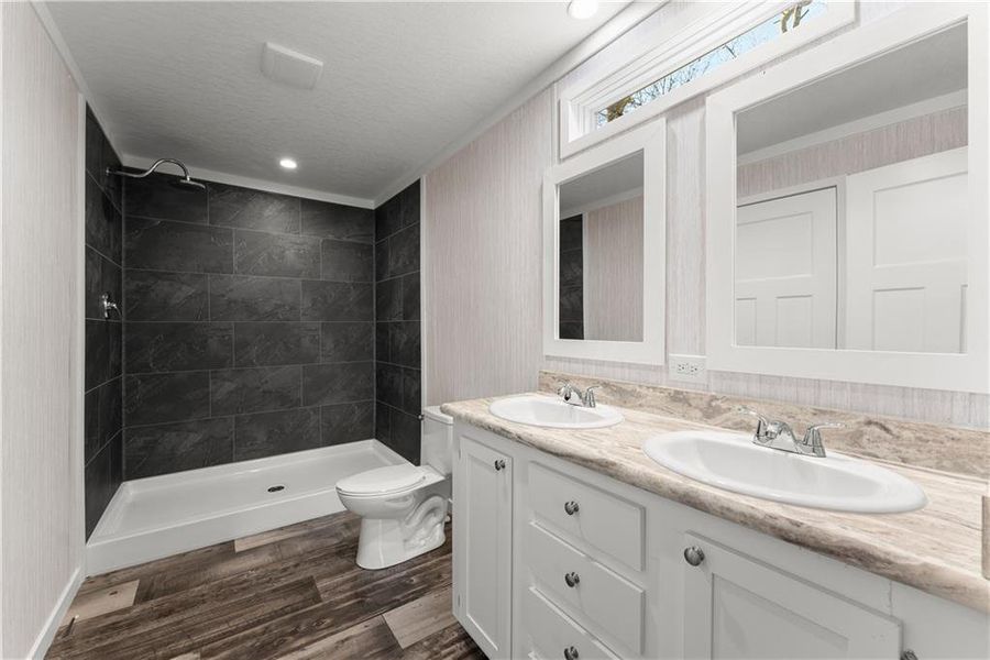 Furnished interior view inside a new home in , Gainesville (Image 3).