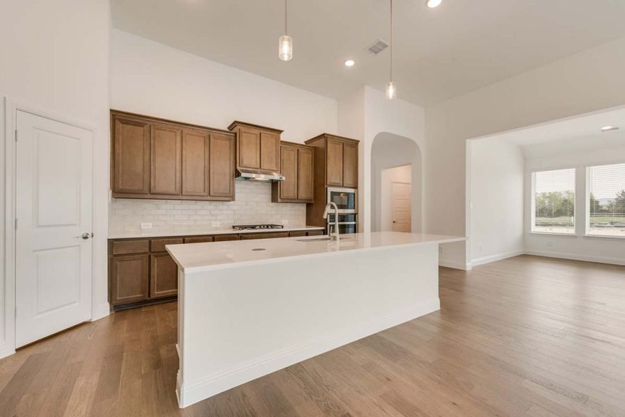 Representative furnished interior of a home built from the Ashwood by Pacesetter Homes in Park Hills, Rockwall (Image 7). Representative furnished interior of a home built from the Ashwood by Pacesetter Homes in Park Hills, Rockwall (Image 7).
