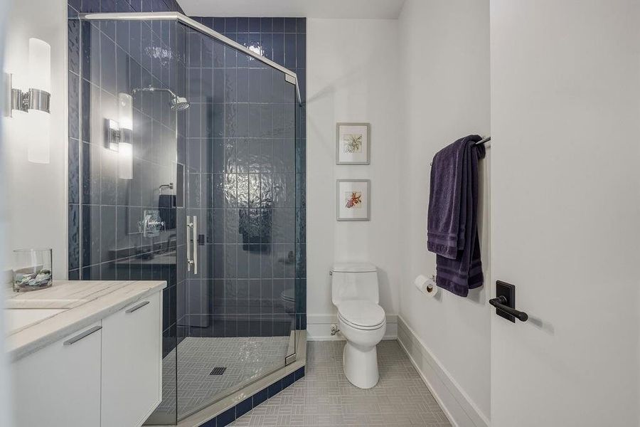 Furnished interior view inside a new home in , Atlanta (Image 61).