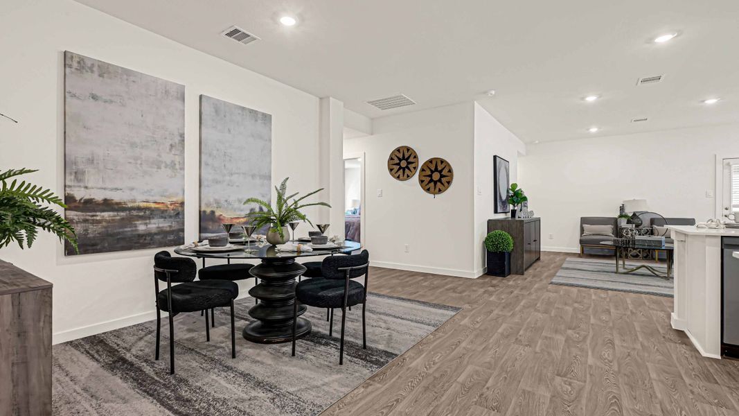 Furnished interior view inside a new home in Holly Ridge, Rosenberg (Image 9).