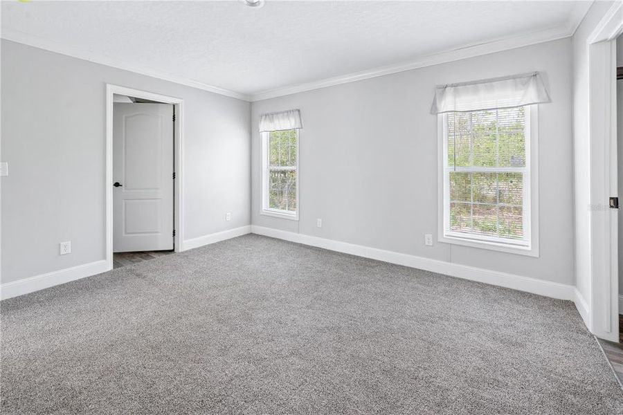 Spacious, unfurnished interior of a new home in , Starke (Image 29).