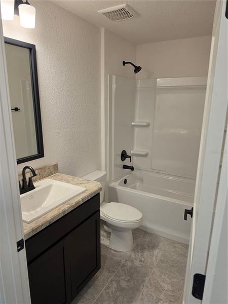 Furnished interior view inside a new home in Royal Highlands, Weeki Wachee (Image 6).