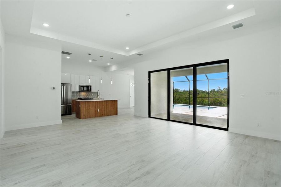 Spacious, unfurnished interior of a new home in , Port Charlotte (Image 16).
