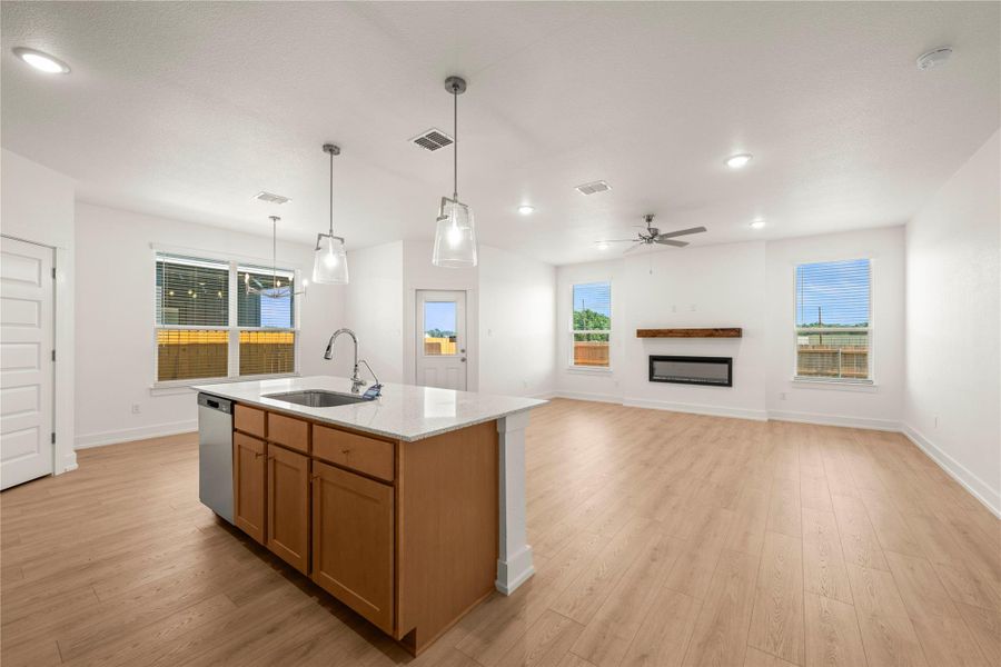 Please Note: These interior photos are not of the actual home but are of a completed one with a similar floor plan. Finishes, features, and layouts may vary. Please Note: These interior photos are not of the actual home but are of a completed one with a similar floor plan. Finishes, features, and layouts may vary.