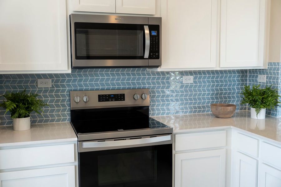 Glossy tile backsplash Glossy tile backsplash
