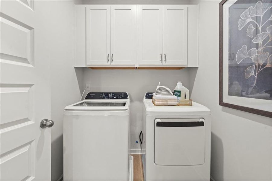Furnished interior view inside a new home in Laurel Creek, Calhoun (Image 8).