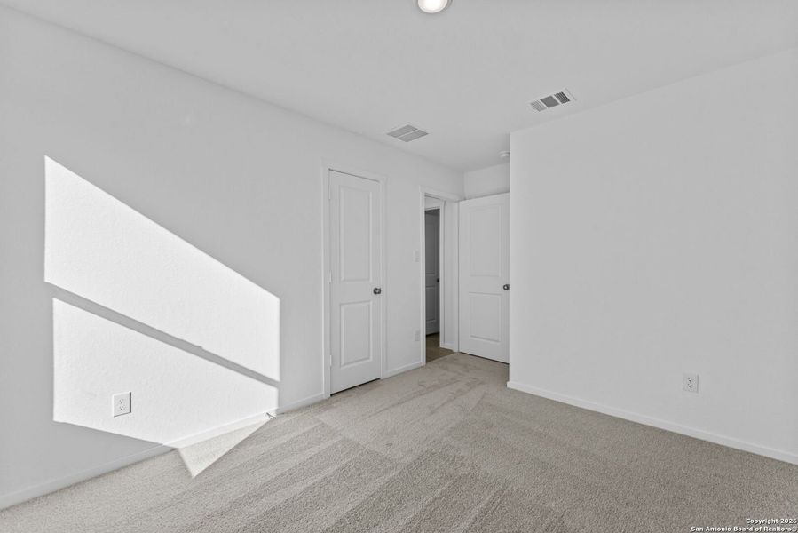 Spacious, unfurnished interior of a new home in , New Braunfels (Image 11).