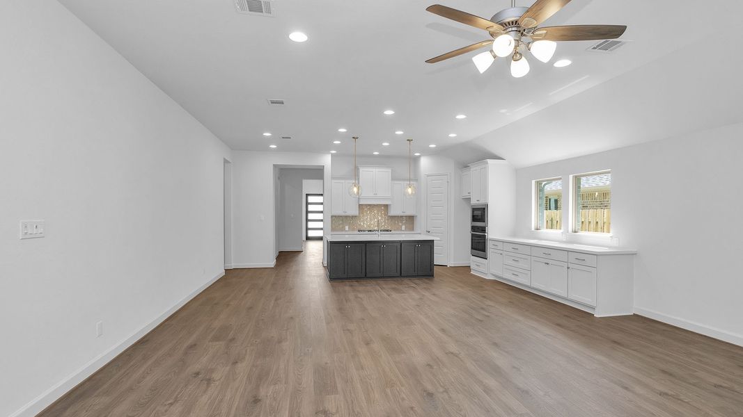 Image 25 of a home in Colton 55'. Image 25 of a home in Colton 55'.