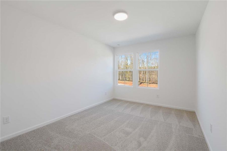 Spacious, unfurnished interior of a new home in The Pointe at Heron Bay, Locust Grove (Image 24).
