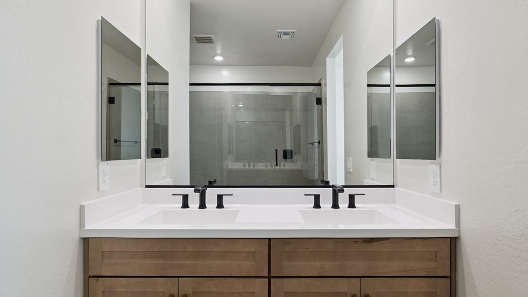 Furnished interior view inside a new home in The Ridge at Stone Butte, Phoenix (Image 11). Furnished interior view inside a new home in The Ridge at Stone Butte, Phoenix (Image 11).