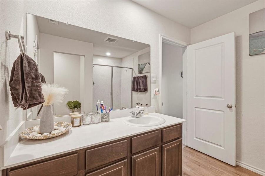 Furnished interior view inside a new home in Stonewyck Farms, Ennis (Image 24).