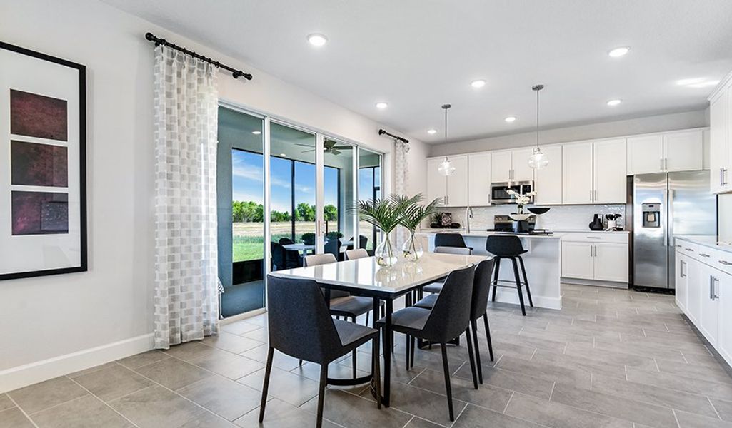 Ammolite-F924-SeaportVillage Dining Area