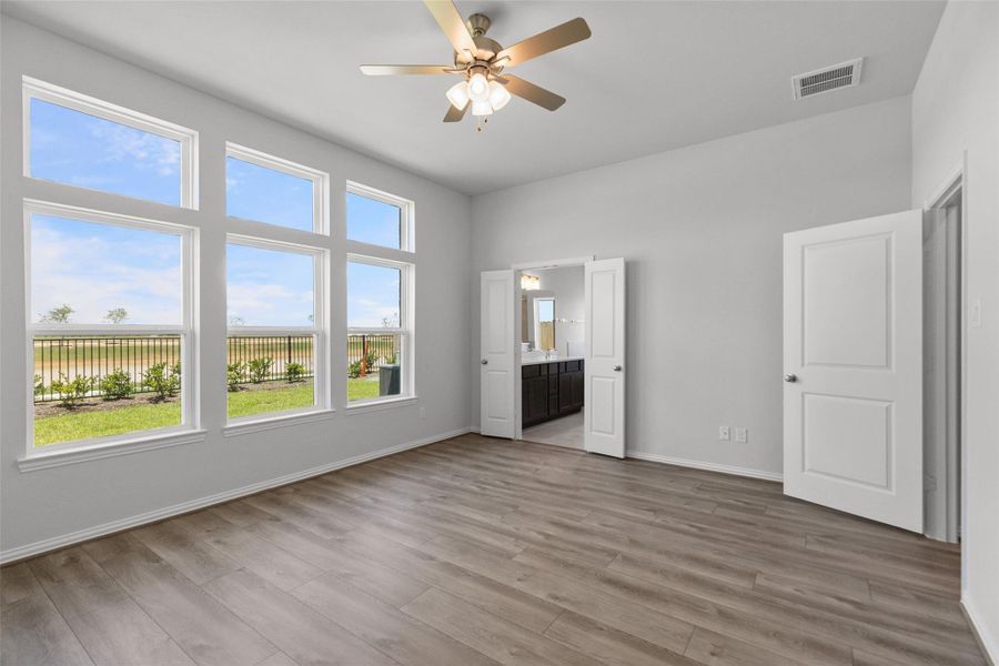 Spacious, unfurnished interior of a new home in Azalea, Katy (Image 29). Spacious, unfurnished interior of a new home in Azalea, Katy (Image 29).