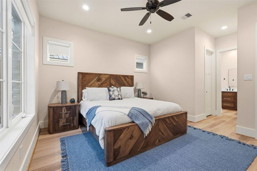 Furnished interior view inside a new home in , Willis (Image 9).