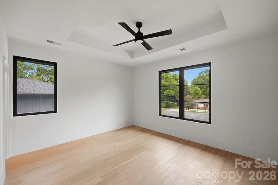 Spacious, unfurnished interior of a new home in , Charlotte (Image 19).