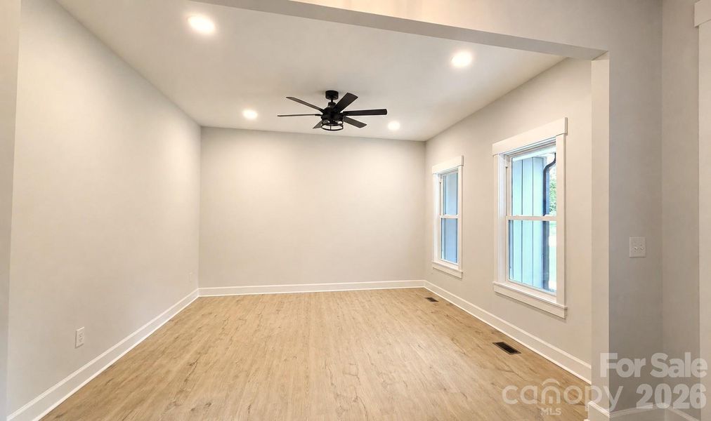 Bonus Room without staging.