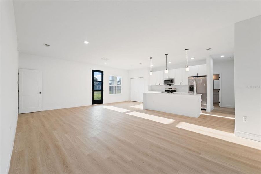 Image 33 of a home in . Image 33 of a home in .