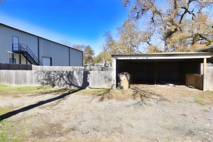 Exterior details and patio area of a home in , Alba (Image 25).