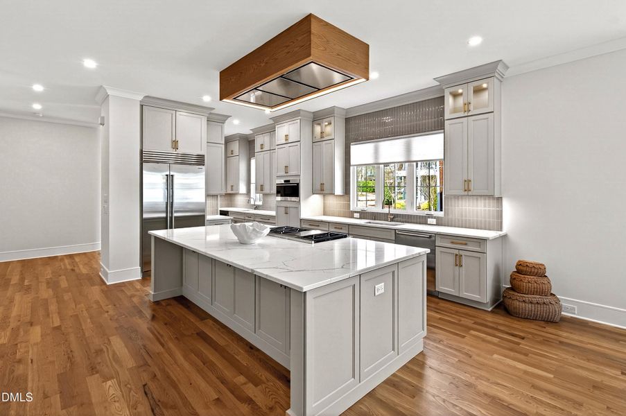 Carson (26) Carson (26)