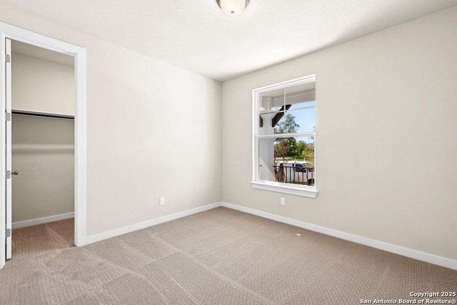 Spacious, unfurnished interior of a new home in The Crossvine, Schertz (Image 15).