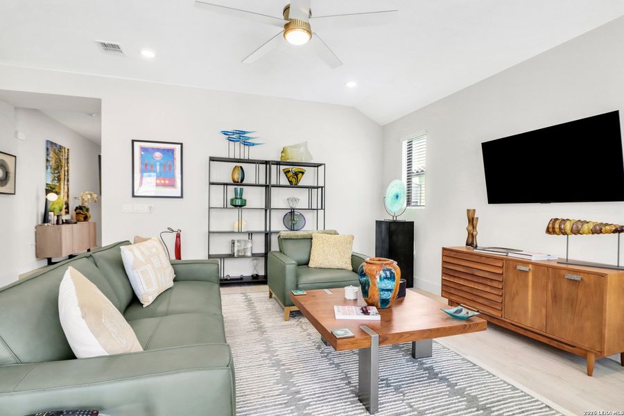 Furnished interior view inside a new home in Kissing Tree, San Marcos (Image 8).