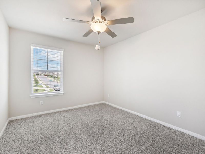 Spacious, unfurnished interior of a new home in Big Sky Ranch - Reserve Collection, Dripping Springs (Image 16).