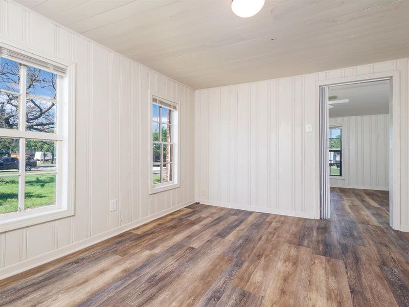 Spacious, unfurnished interior of a new home in , Brownwood (Image 14).
