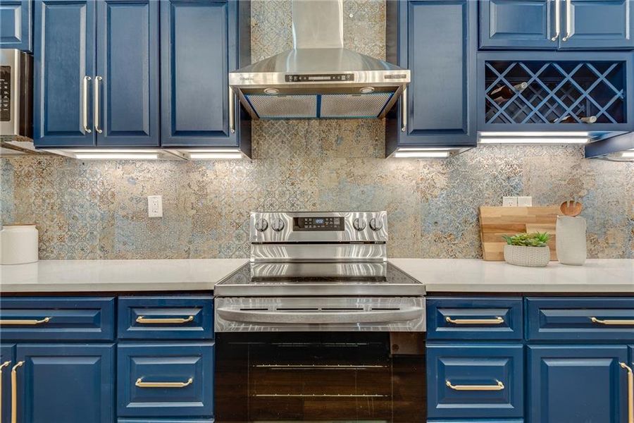 Furnished interior view inside a new home in , Atlanta (Image 15). Furnished interior view inside a new home in , Atlanta (Image 15).