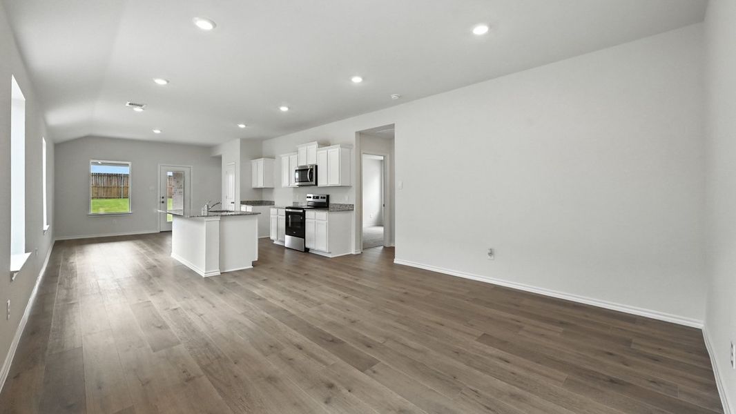 Representative unfurnished interior of a home built from the Brooke by D.R. Horton in Cottonwood, Dorchester (Image 9). Representative unfurnished interior of a home built from the Brooke by D.R. Horton in Cottonwood, Dorchester (Image 9).