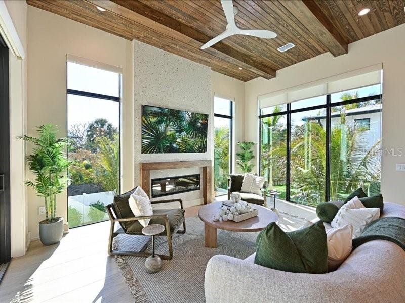 Exterior details and patio area of a home in , Anna Maria (Image 25).