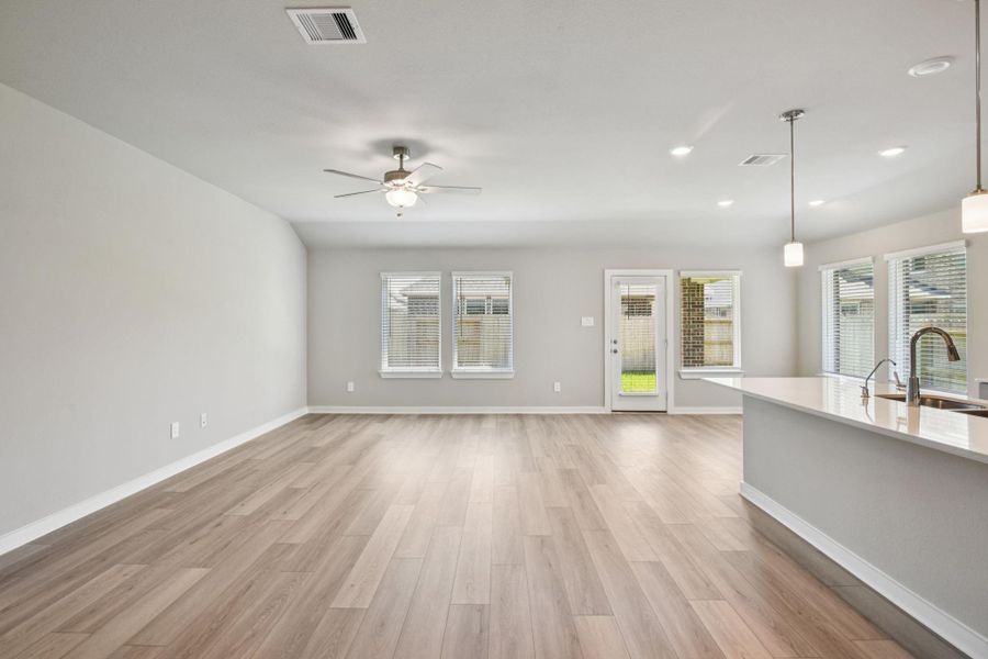 Photo is not of the actual home but is an inspirational photo of builder’s model home and may depict options, furnishings, and/or decorator features that are not included.