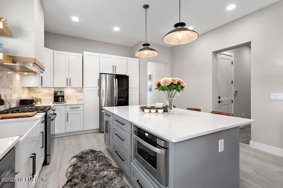Furnished interior view inside a new home in , Jacksonville Beach (Image 10).