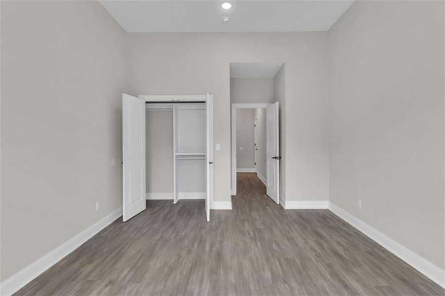 Spacious, unfurnished interior of a new home in , Jonesboro (Image 29).