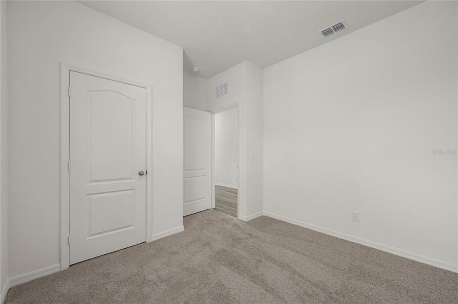 Spacious, unfurnished interior of a new home in Poinciana, Poinciana (Image 7).