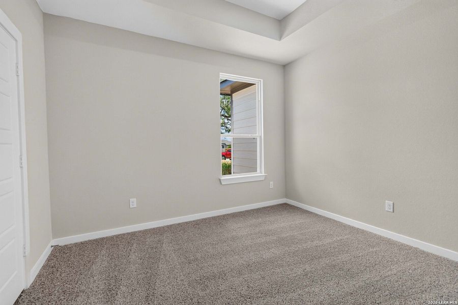 Spacious, unfurnished interior of a new home in Jordan's Ranch, San Antonio (Image 15).