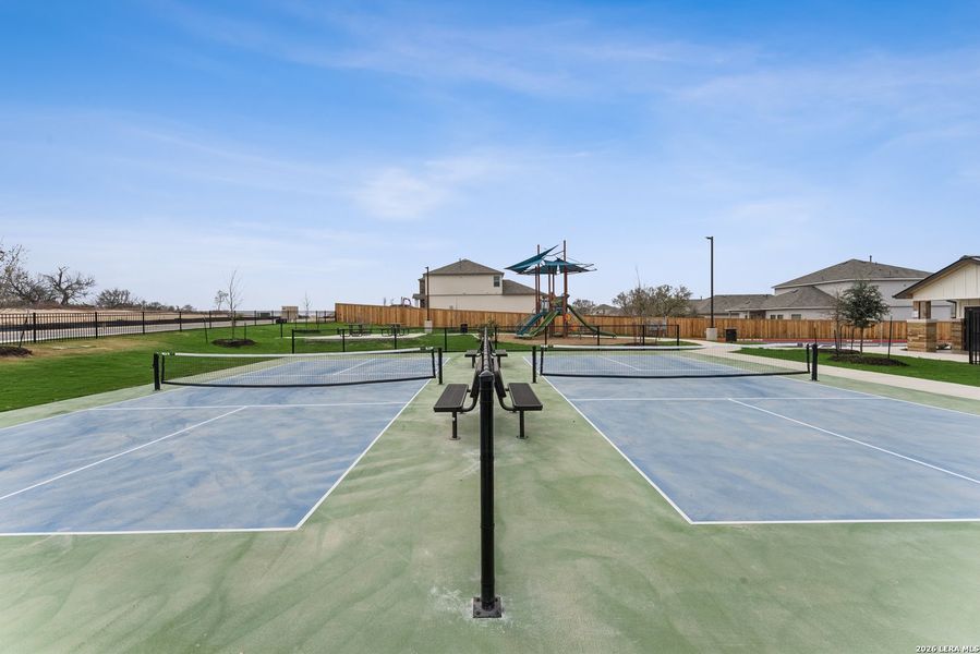Community amenities in Mesquite Ridge, San Antonio (Image 21).