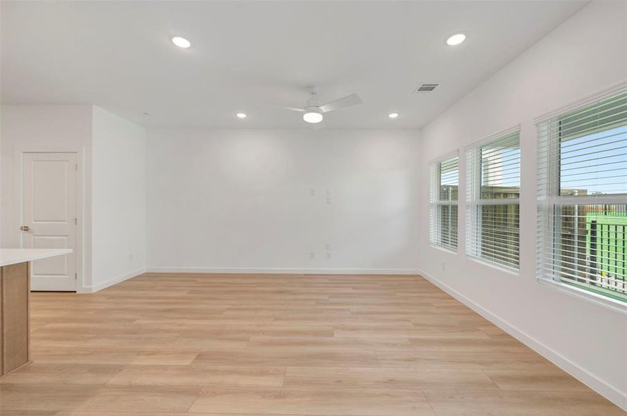 Spacious, unfurnished interior of a new home in Providence Commons, Providence Village (Image 15). Spacious, unfurnished interior of a new home in Providence Commons, Providence Village (Image 15).