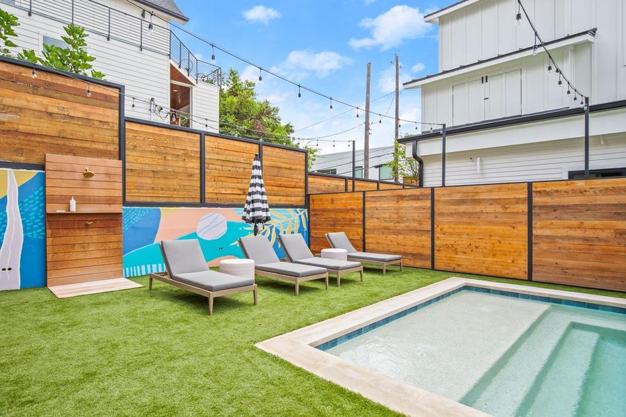 Exterior details and patio area of a home in , Austin (Image 19).