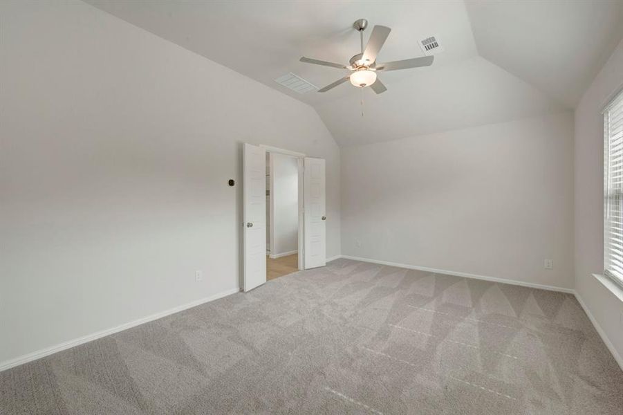 Spacious, unfurnished interior of a new home in Elevon, Lavon (Image 27). Spacious, unfurnished interior of a new home in Elevon, Lavon (Image 27).