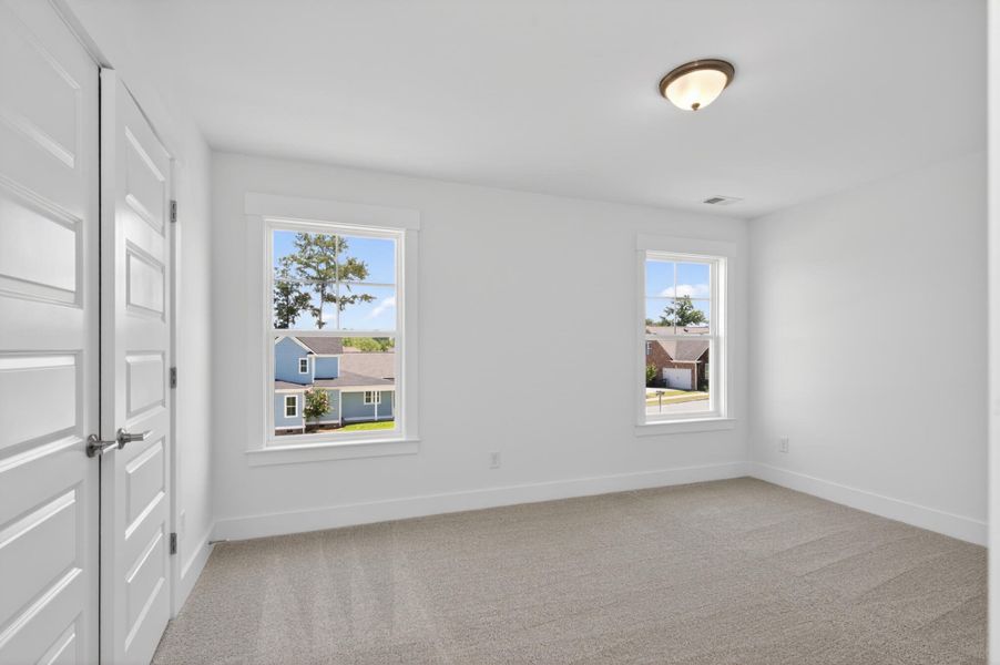 Spacious, unfurnished interior of a new home in Colleton Park, Aiken (Image 20). Spacious, unfurnished interior of a new home in Colleton Park, Aiken (Image 20).