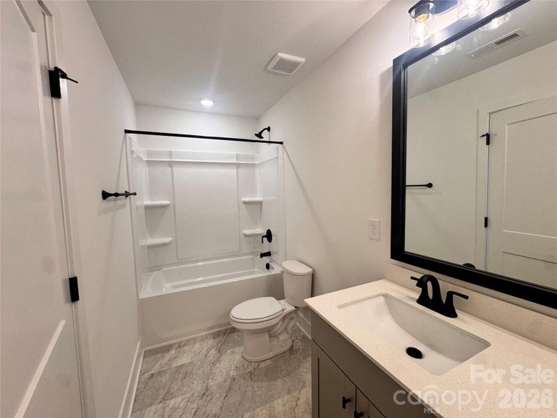 upstairs hall bathroom