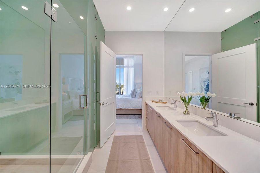 Furnished interior view inside a new home in , Fort Lauderdale (Image 30).