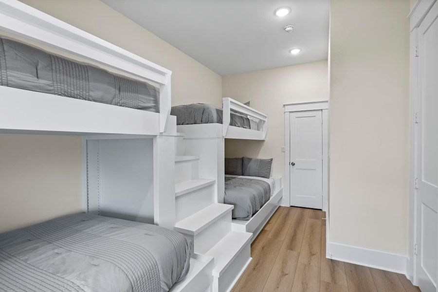 Furnished interior view inside a new home in , Galveston (Image 37).