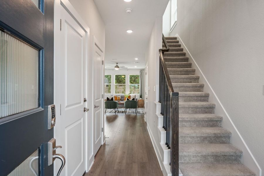 Furnished interior view inside a new home in Sarah's Creek, Pflugerville (Image 10).