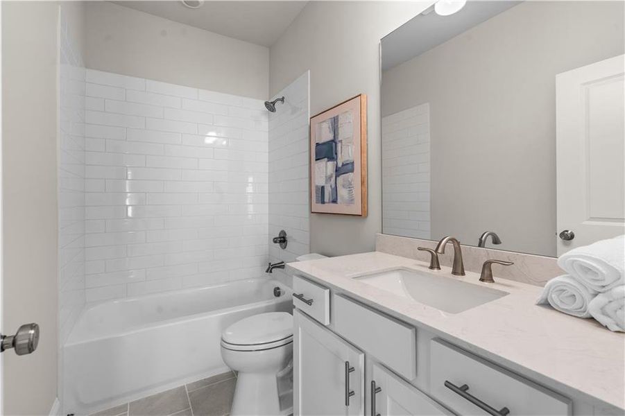 Furnished interior view inside a new home in Aberdeen, Hoschton (Image 16).