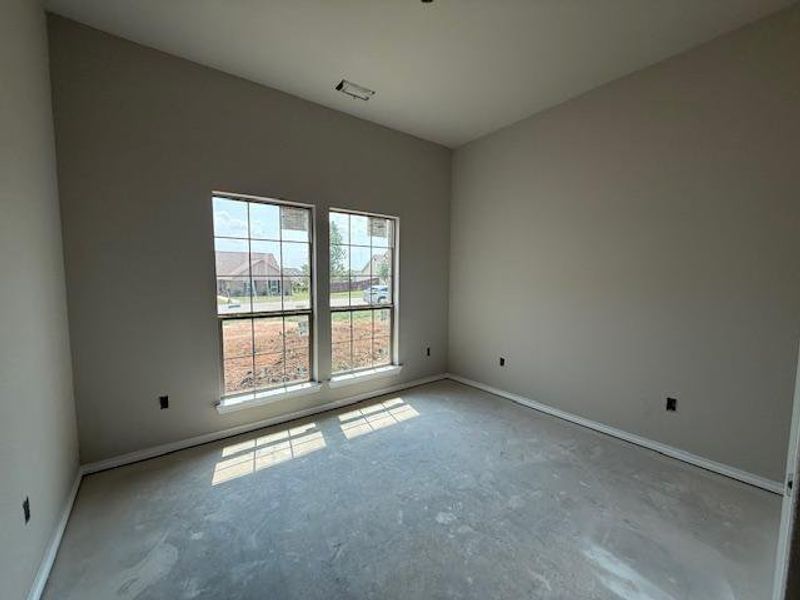 Spacious, unfurnished interior of a new home in , Muenster (Image 8).