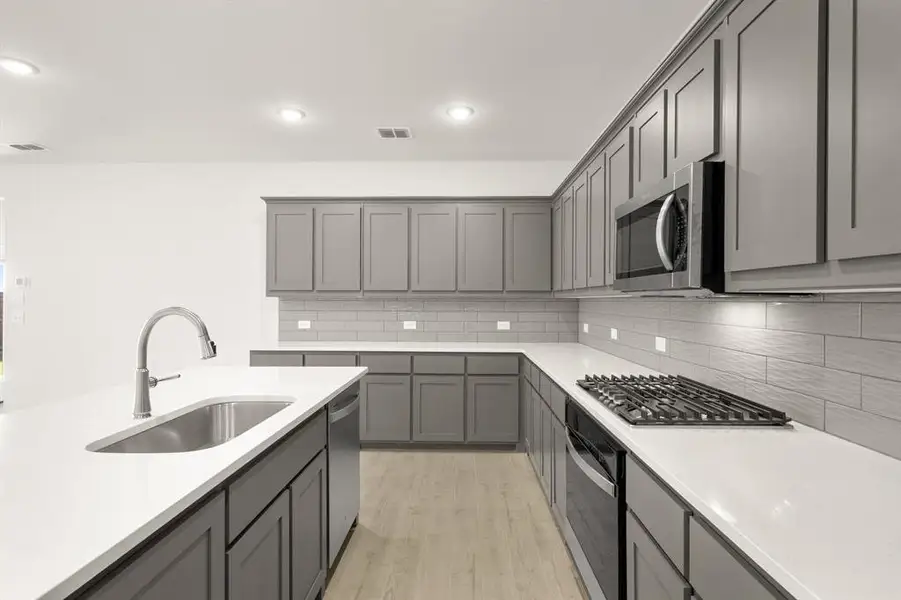 741 Scarlet Sage-  Kitchen-3